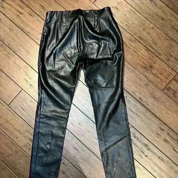 LAUREN RALPH LAUREN faux leather high rise size 10 - Picture 2 of 8